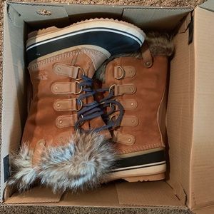 Sorel Joan of Arctic snow boots